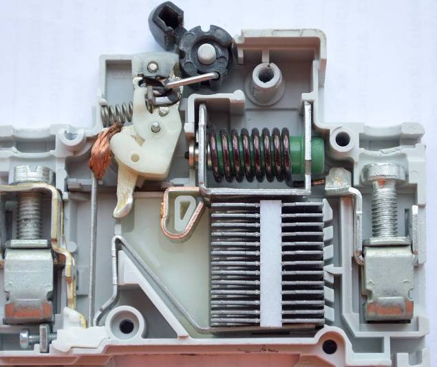 LEcFOkB5Xf0.jpg
